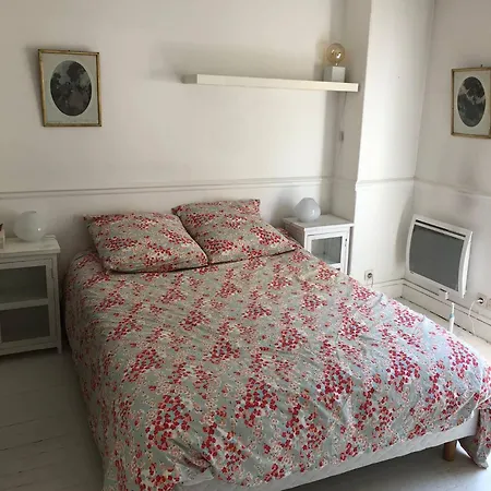 Cosy - Abbesses Montmartre Lejlighed *